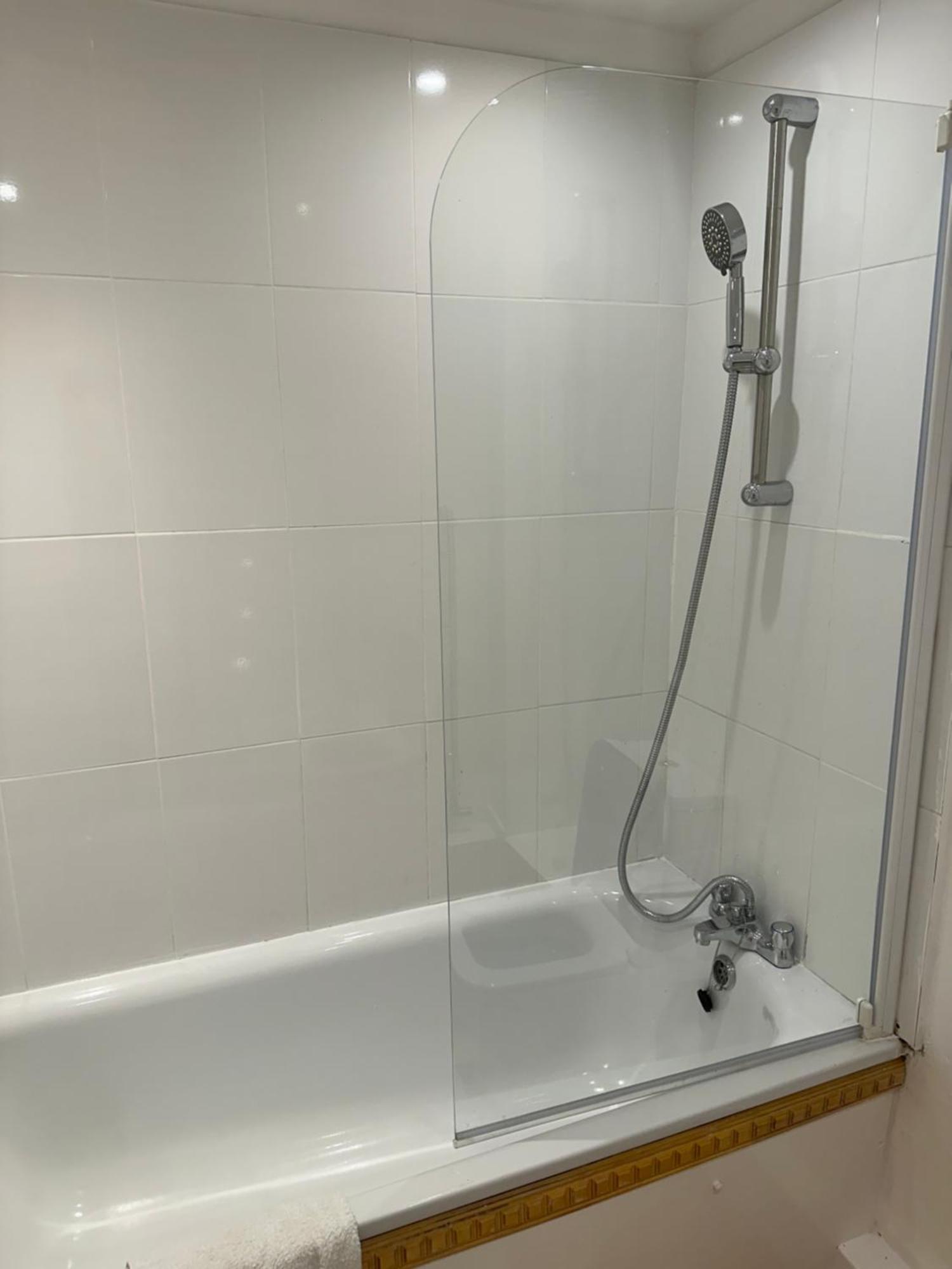 Lovely Two Bedroom Flat Thamesmead  Exteriör bild