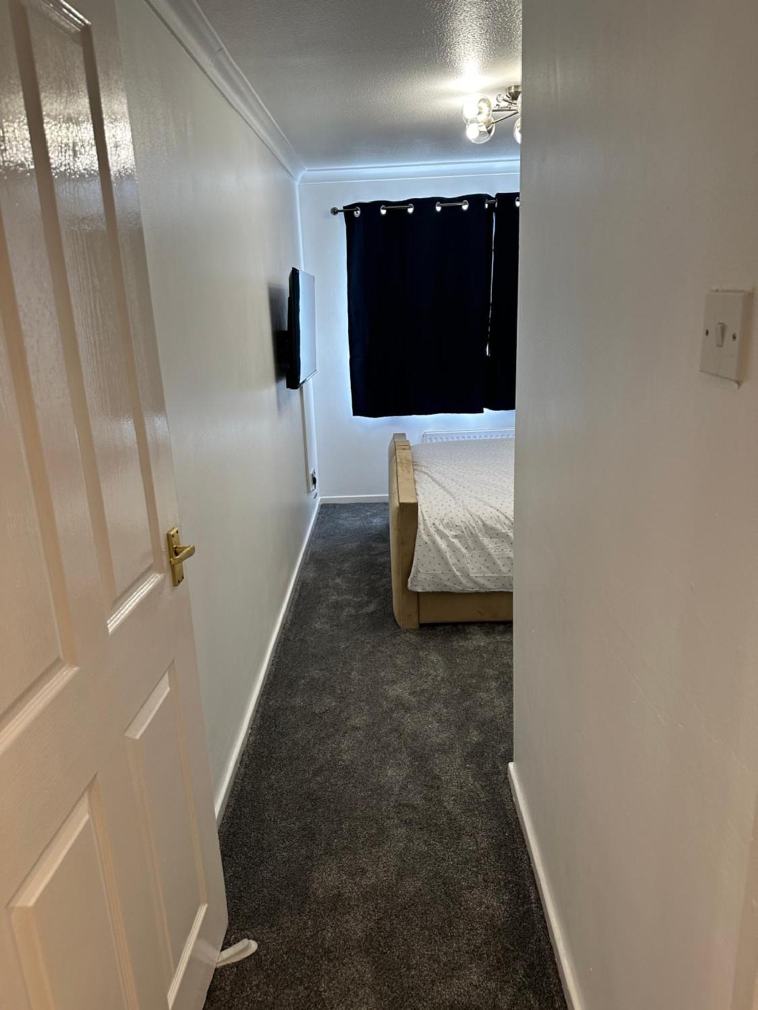 Lovely Two Bedroom Flat Thamesmead  Exteriör bild