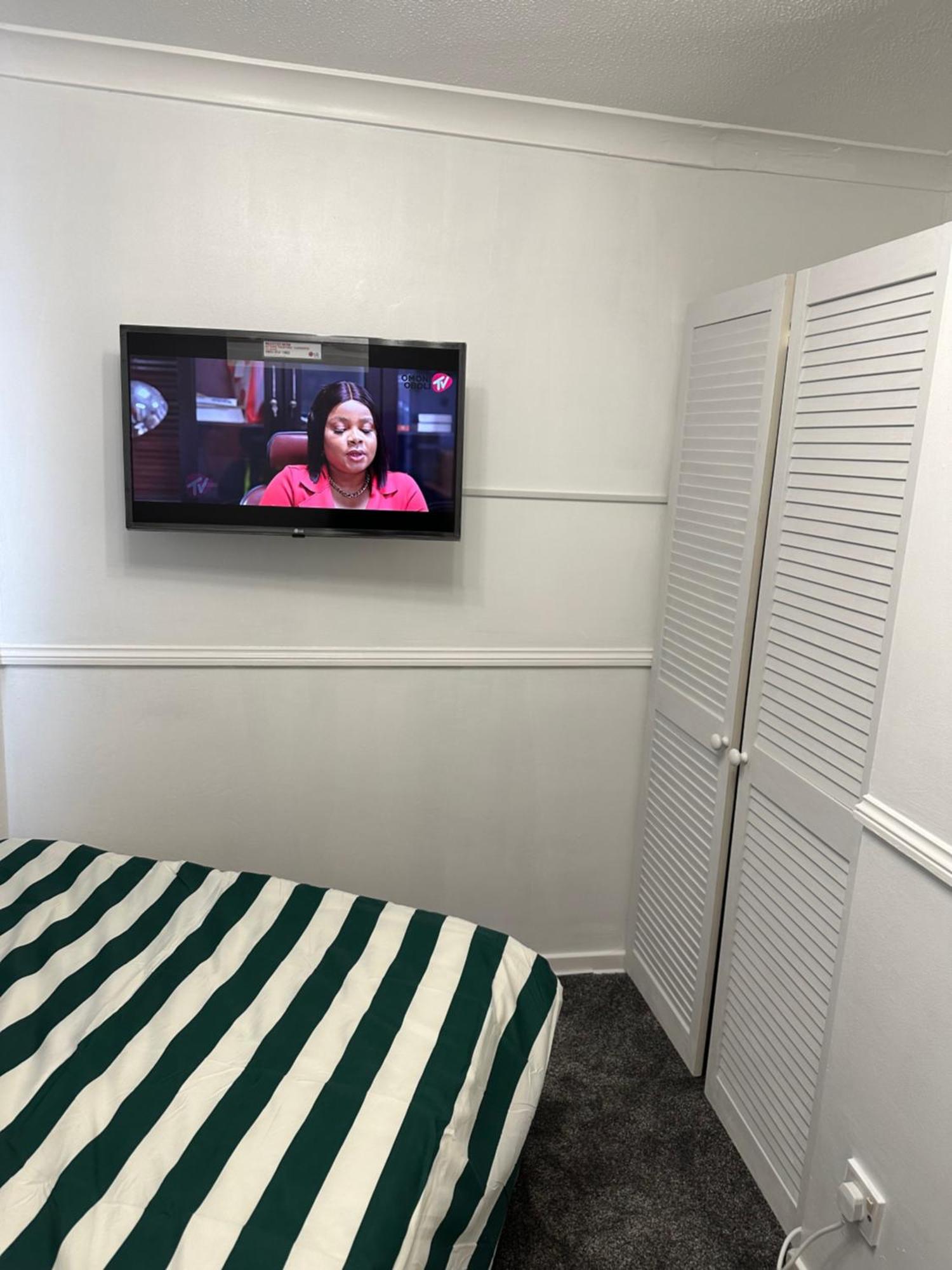Lovely Two Bedroom Flat Thamesmead  Exteriör bild
